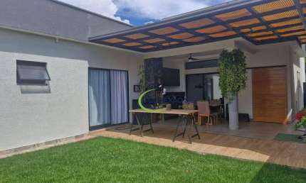 Casa com 3 dormitórios à venda, 134 m² por R$ 1.200.000,00 - Condomínio Terras do Vale - Caçapava/SP