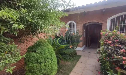 Casa com 3 dormitórios à venda, 181 m² por R$ 1.500.000,00 - Jardim Alvorada - São José dos Campos/SP