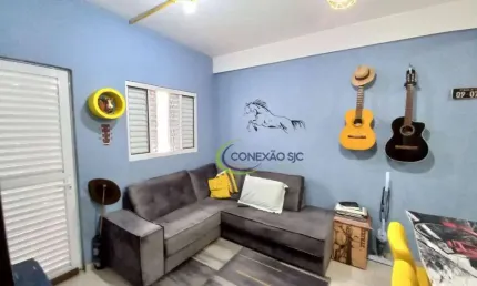 Casa com 2 dormitórios à venda, 127 m² por R$ 700.000