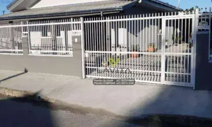 Belíssima casa no Bairro Nossa Senhora da Paz em Piçarras Aproximadamente 1.000m da praia/#LAVITAIMOVEIS