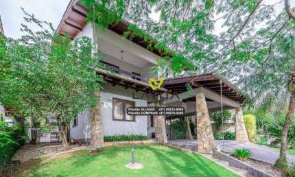 BELISSÍMA CASA SEMIMOBILIADA NO CONDOMÍNIO CITY FIGUEIRAS BLUMENAU/SC