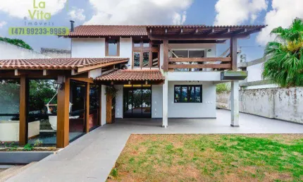 Casa a Venda com 3 Dormitórios Sendo 1 Suíte - Bairro Vila Nova - Blumenau SC | La Vita Imóveis