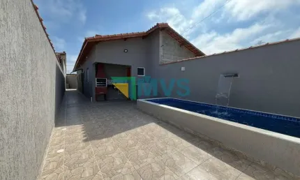 Venda casa 2 quartos, 1 suíte, 2 salas, 3 banheiros em Gaivotas, Itanhaém-SP com 2 vagas - 65,00 m²