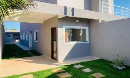 Casa à venda em Itanhaém-SP, bairro Cibratel 2: 3 quartos, 1 suíte, 2 salas, 5 vagas, 172m² de área. Imperdível!