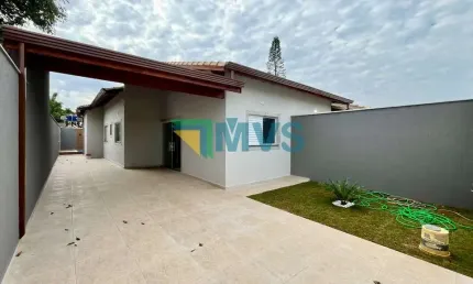 Imperdível oportunidade: Casa à venda em Itanhaém-SP, bairro Gaivota. 3 quartos, 1 suíte, 2 salas, 3 banheiros, 4 vagas, 105m².