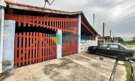 Imperdível! Casa à venda em Itanhaém-SP, Jardim Regina: 2 quartos, 2 salas, 2 banheiros, 2 vagas, 90m² de área. Aproveite!