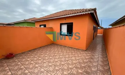 Imperdível oportunidade: Casa à venda em Itanhaém-SP, bairro Balneário Tupy, 2 quartos, 1 suíte, 2 salas, 2 banheiros, 2 vagas, 74m².