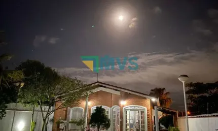 Casa à venda em Peruíbe-SP, Bairro Oasis: 4 quartos, 2 suítes, 2 salas, 3 banheiros, 4 vagas, 227m². Imperdível!
