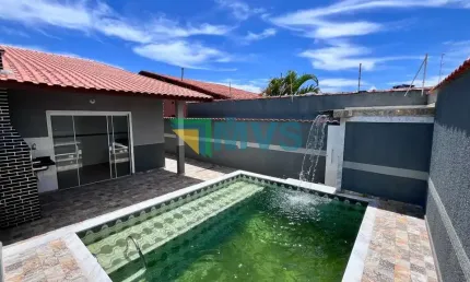 Imperdível! Casa à venda em Itanhaém-SP, Jardim Regina, 3 quartos, 1 suíte, 2 salas, 3 banheiros, 2 vagas, 100m². Venha conferir!