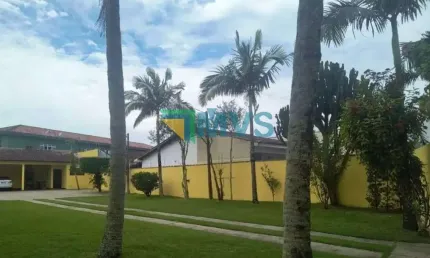 Casa de luxo à venda no centro de itanhaém-sp  5 quartos, 5 suítes, 3 salas, 6 banheiros, 10 vagas e 215m²