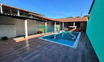 Excelente oportunidade: Casa à venda em Itanhaém-SP, Nova Itanhaém, 4 quartos, 1 suíte, 3 banheiros, 4 vagas, 150m².