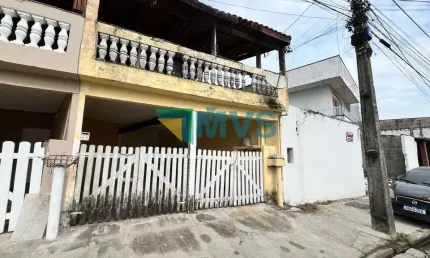 Oportunidade imperdível: Casa à venda em Itanhaém-SP, bairro Gaivota, 2 quartos, 1 suíte, 2 salas, 2 banheiros, 1 vaga, 80m². Aproveite!