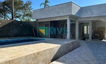 Imperdível: casa à venda em itanhaém-sp, jardim jamaica - 3 quartos, 1 suíte, 2 salas, 3 banheiros, 4 vagas, 131,40m².