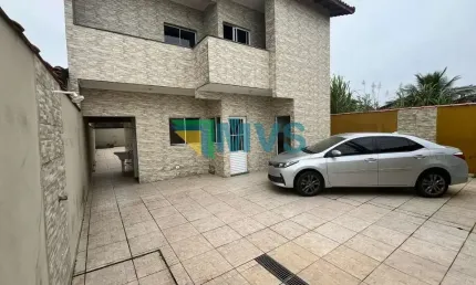 Casa à venda em itanhaém-sp, balneário gaivota! 2 quartos, 1 suíte, 1 sala, 2 banheiros, 2 vagas de garagem, 70m².