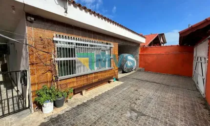 Imperdível casa à venda em itanhaém-sp, balneário gaivota: 3 quartos, 2 salas, 3 banheiros, 3 vagas de garagem, 145 m².