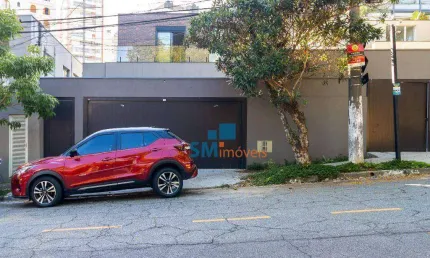 Sobrado Alto Padrão 495m², 05 suítes, 05 vagas e Piscina - Alto de Pinheiros - Vende-se