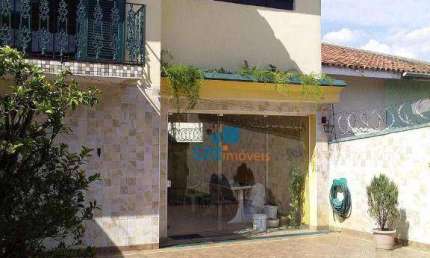 Sobrado 248m² com 3 dormitórios (1 suíte)  e 2 vagas - Vende-se no Jardim Umuarama