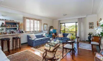 Apartamento Alto Padrão, 04 dormitórios (03 suítes), 03 vagas - Moema - Vende-se