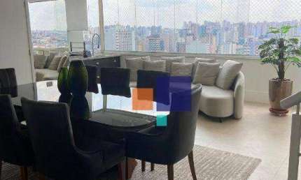 Cobertura a venda com 228m², 2 suites sendo 1 master e 4 vagas - Centro
