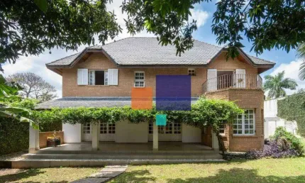 Casa encantadora com 500m², 03 suítes e 04 vagas - Vende-se - Chácara Monte Alegre
