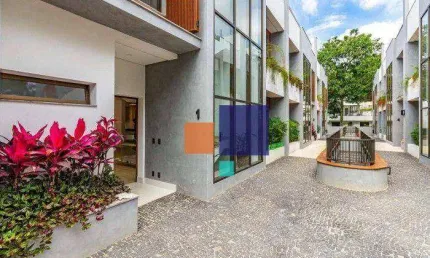 Casa Alto Padrão Mobiliada em Condomínio com 650m², 04 suítes e 04 vagas - Vende-se no Alto da Boa Vista