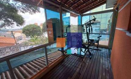 Lindo Sobrado com 100 m2,  03 dormitórios, 01 Suíte a Venda, por R$ 798.000 - Parque Oratório - Santo André/SP