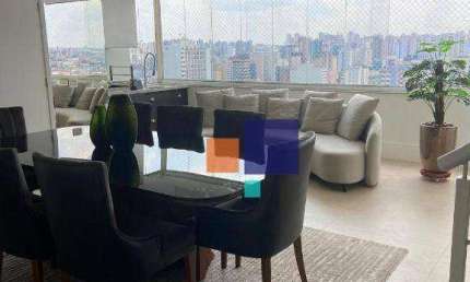 Cobertura a venda com 228m², 2 suites sendo 1 master e 4 vagas - Centro