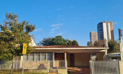 Casa à venda  ,  Comercial/Residencial  no Cristo Rei.