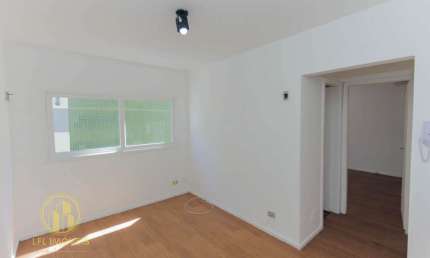 Apartamento à venda ou locação,  38 m², com 1 dormitório e 1 vaga. Pinheiros