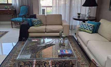 Apartamento Mobiliado para Locação: 2 suítes e 2 vagas. Alphaville