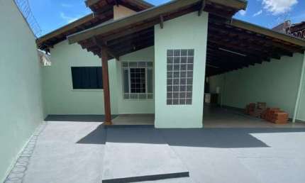 Casa a venda com 3 dormitorios   Vila Central  Assis SP