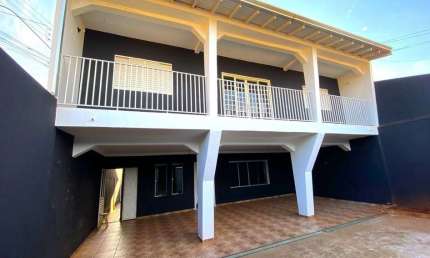 Casa sobrado a venda com 3 dormitorios   Vila Ribeiro   Assis SP