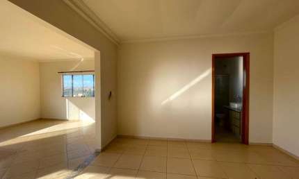 Casa a venda com 4 dormitorios   Jardim Monte Carlo   Assis SP