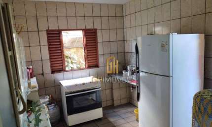 Casa com 2 quartos à venda na Avenida Chile, Setor Central, Aparecida de Goiânia