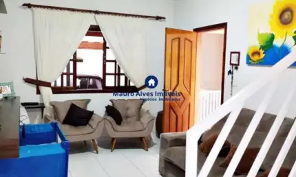 Casa com 3 quartos à venda no Jardim São Pedro, Mogi das Cruzes , 162 m2 por R$ 550.000