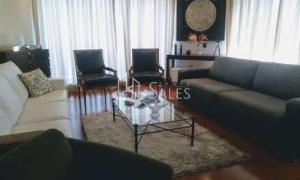 MAGNÍFICO APARTAMENTO A duas quadras do Metrô Santa Cruz, 4 dormitorios, 4 vagas de garagem 272m2