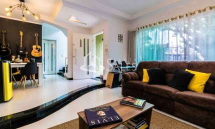 Imperdível oportunidade: Casa à venda em São Paulo-SP, Água Fria, com 3 quartos, 3 suítes, 1 sala, 5 banheiros, 3 vagas, 220m²