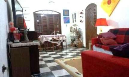 Casa à venda em São Paulo-SP, no Tremembé: 4 quartos, 1 suíte, 1 sala, 3 banheiros, 5 vagas, 172m². Imperdível!