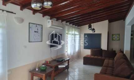 Apartamento com 3 suítes, área de lazer completa e 3 vagas de garagem