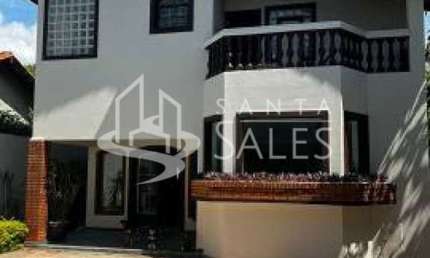 Casa em Butantã com 300m², com 3 suítes e 4 vagas de garagem
