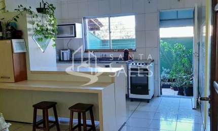 casa Sobrado com 133m2 3 dormitório, 3 vagas de garagem, jardim aeroporto