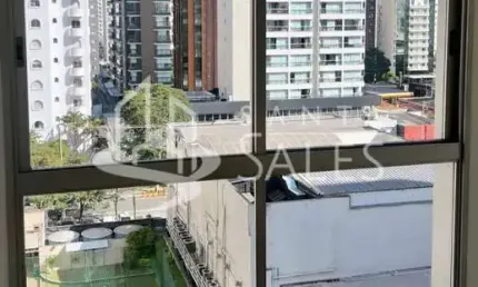 Imperdível oportunidade: Apartamento à venda em Moema, São Paulo - 1 quarto, 2 salas, 1 banheiro, 1 vaga, 40m².