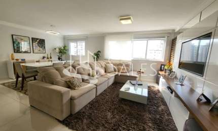 Apartamento à venda no Tatuapé, São Paulo-SP: 2 quartos, 1 suíte, 2 salas, 2 banheiros, 1 vaga e 110m² de área. Confira!