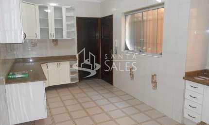Casa com 3 quartos para alugar na Rua Guaraja, 252, Vila Mazzei, São Paulo