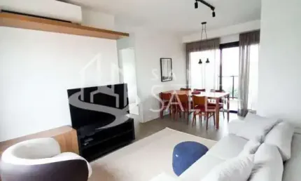 Apartamento com 2 dormitório, 1 banheiro, cozinha completa, 1 vaga de garagem coberta.