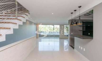 Casa de Condomínio com 270m2 com 3 suítes e 2 vagas de garagem no Booklin