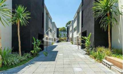 Imóvel de luxo no Alto da Boa Vista: Casa em condomínio com 4 quartos, 4 suítes e 686m² em São Paulo-SP.