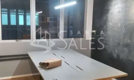 Sala Comercial na Avenida Paulista: 1 sala, 1 banheiro, 35,00 m², próximo a Estação Trianon Masp. Venha Conferir!