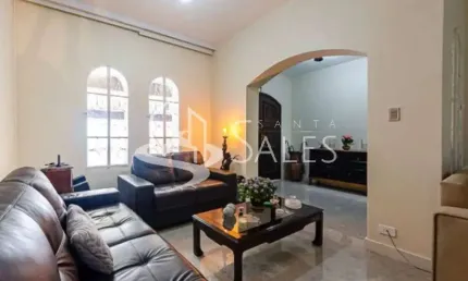 Excelente oportunidade: Casa à venda em São Paulo-SP, Vila Pompéia! 4 quartos, 3 suítes, 1 sala, 4 banheiros, 2 vagas de garagem, 156 m².
