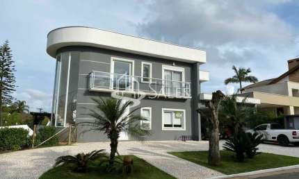 Imóvel de Luxo à Venda em Morada dos Pinheiros, Santana de Parnaíba-SP: 4 Quartos, 4 Suítes, 2 Salas, 6 Banheiros, 8 Vagas, 597m².